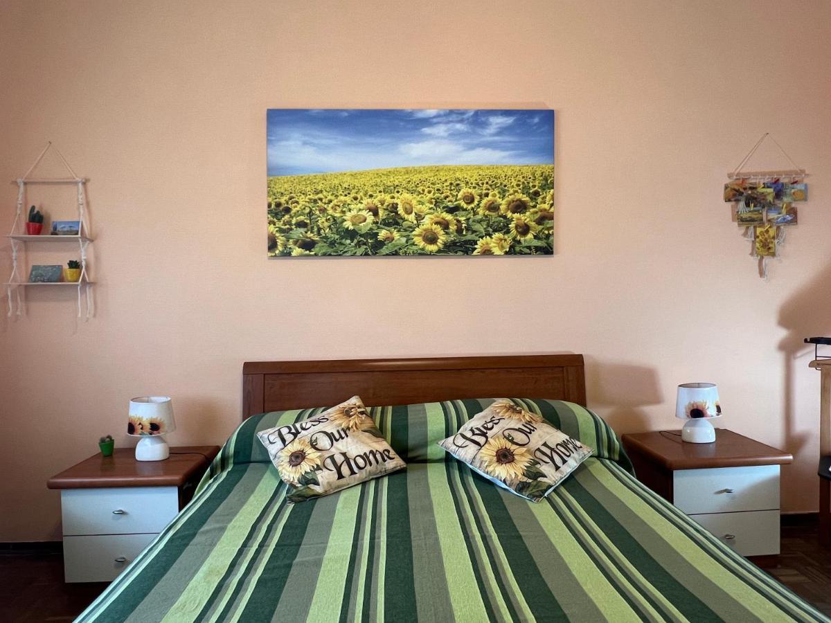 Bed and Breakfast Vicino A Tutto Vercelli Exterior foto